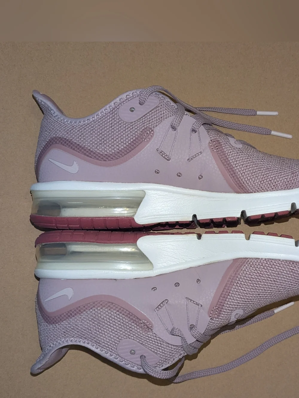 NIKE AIR MAX MOTION - SIZE 10 - Picture 2 of 7